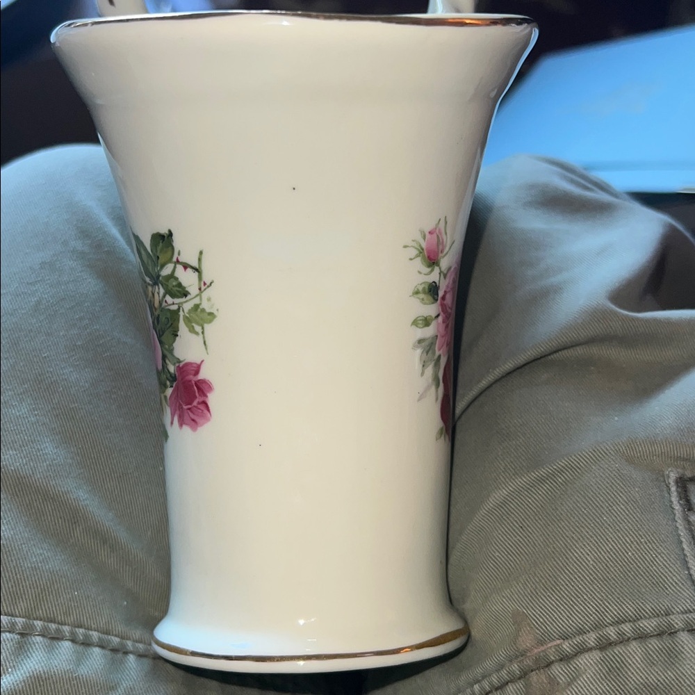 Formalities by Baum Bros Vintage Ceramic Floral Rose Basket Vase Trimmed in Gold - Picture 10 of 14